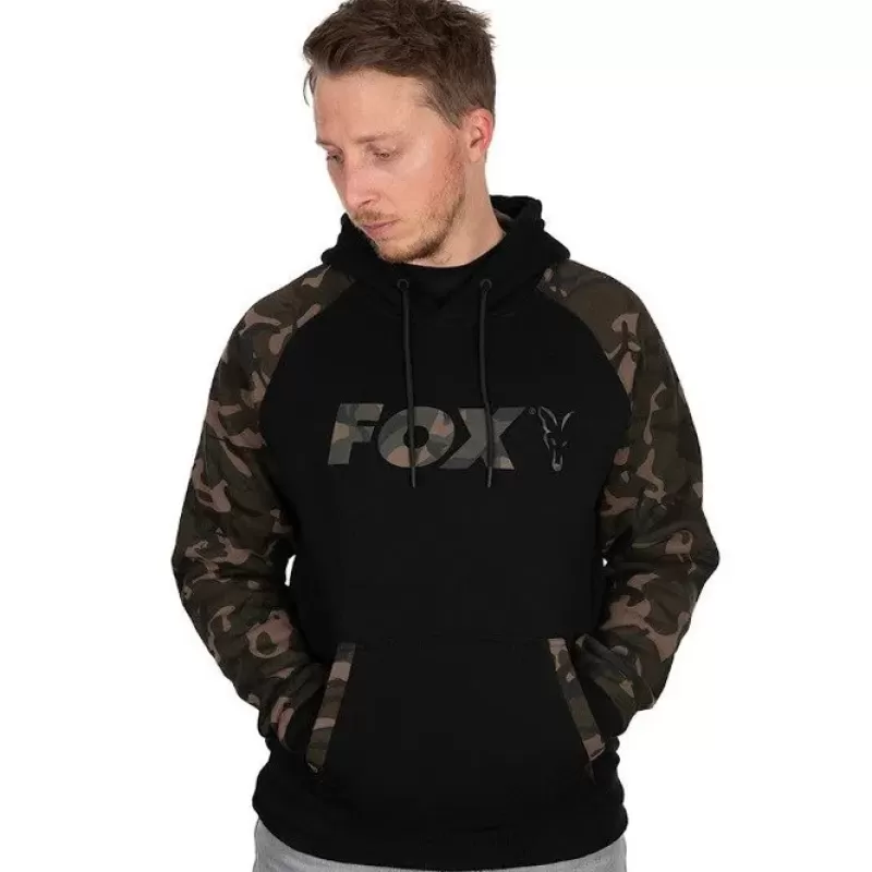 Fox Black Camo Raglan Fishing Hoodie<Carp Clothing