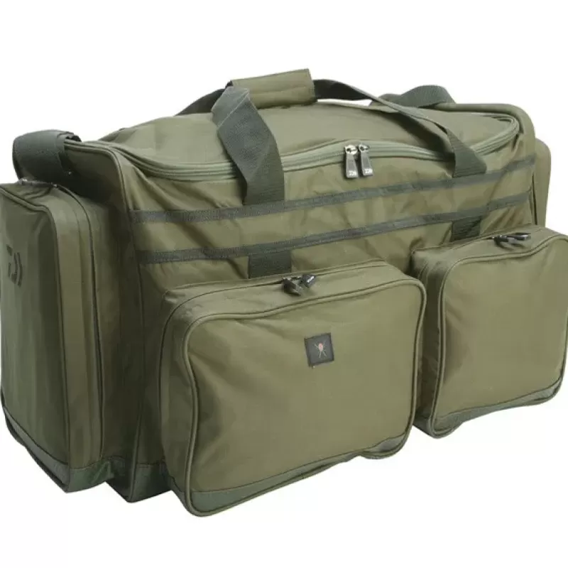 Daiwa Black Widow Fishing Carryall<Carp Luggage