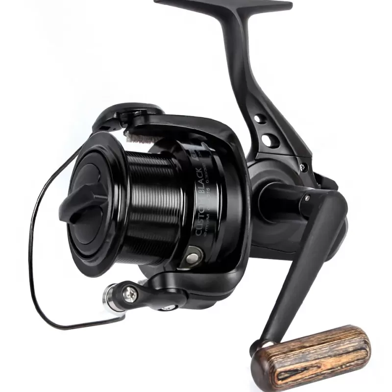Okuma Custom Black Reel<Pike / Predator Reels