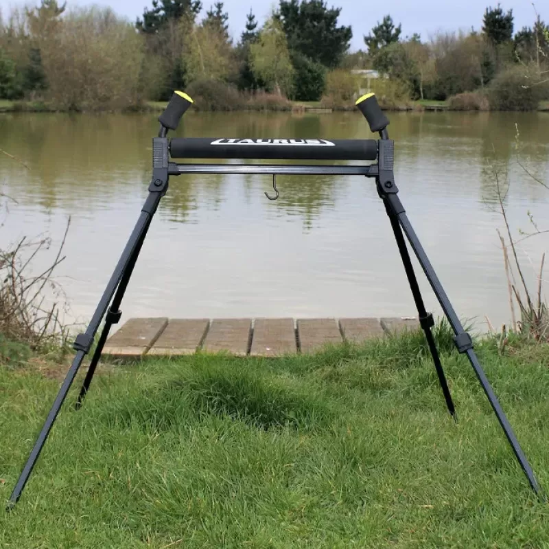 NuFish Taurus 500 Pole Roller<Coarse & Match Pole Support